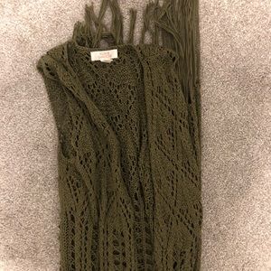 Sleeve-less cardigan